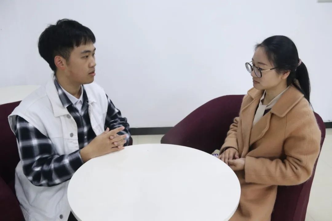 人文逐梦·贤师有约 | 顾言思共理,鉴梦想维良